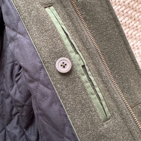 L.L. Bean Men’s Large Olive Wool Overcoat with Thinsulate - Picture 6 of 9